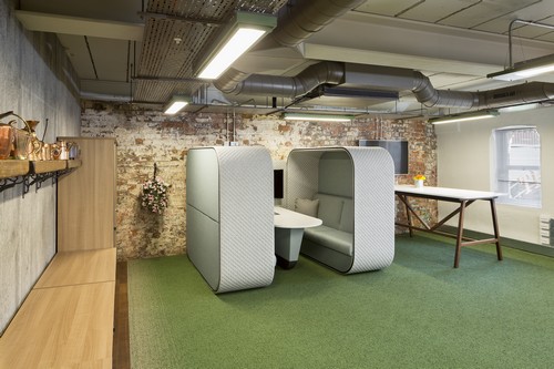 Cocoon accoustic pod