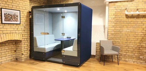 Bob Meeting Pod