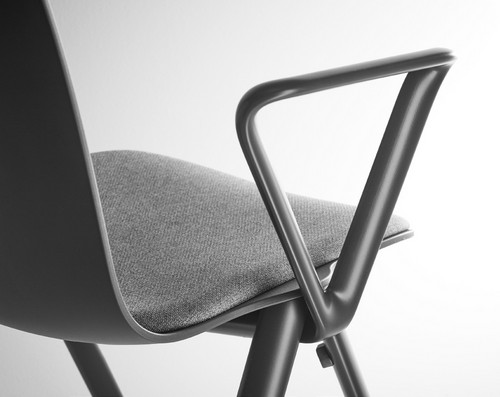 Olivia visitor / meeting chair