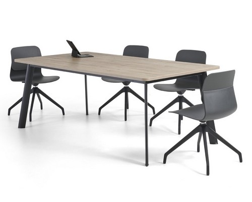 Fin meeting table | Kody meeting chairs