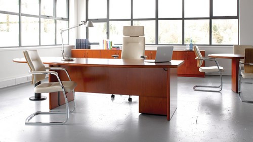 CORNICHE executive desks