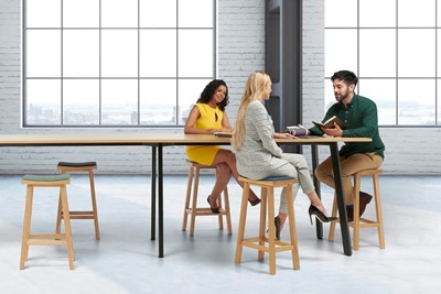 5 benefits of a high meeting table