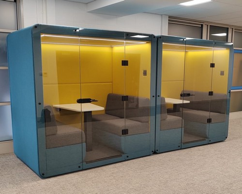 Bob Fully Enclosed Meeting Pod