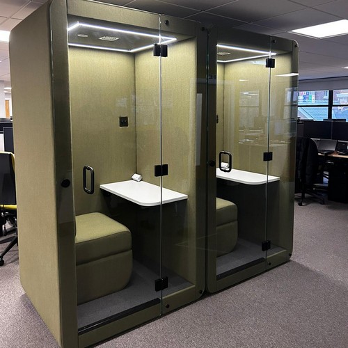 Penelope Fully Enclosed Workbooth