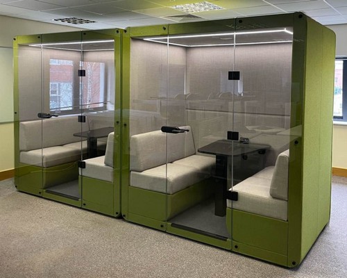 Bob Fully Enclosed Meeting Pod