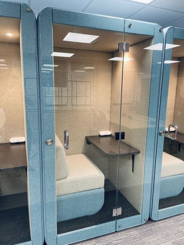 Penelope Fully Enclosed Workbooth